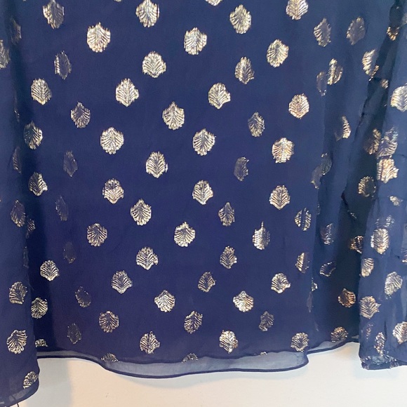 Lilly Pulitzer Giana Silk Blouse High Tide Gold Metallic Clip Navy Blue Size XL - Picture 6 of 11